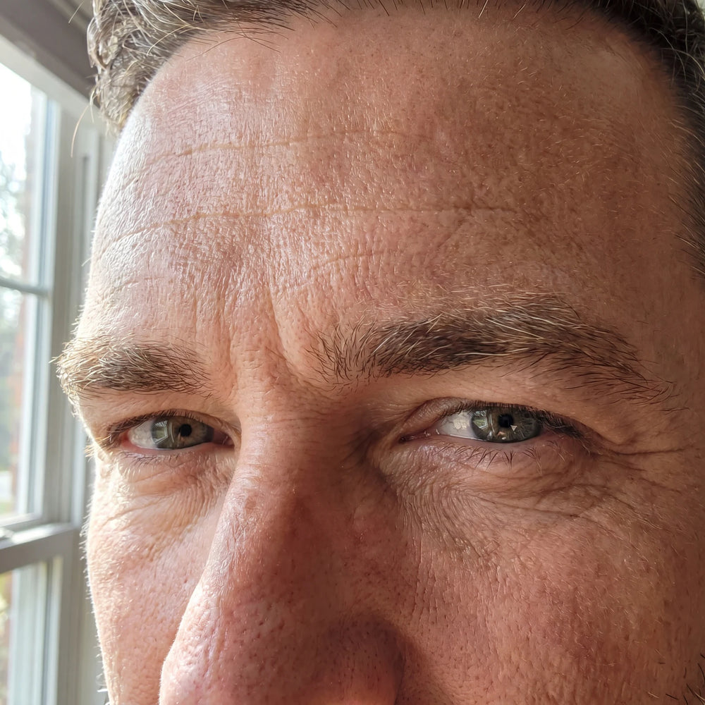 Eyebrow Pen for Men — Natural Brow Strokes in use