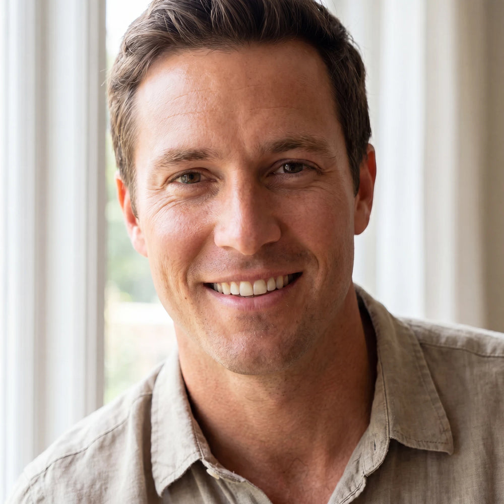 Anti Aging Serum for Men — Reduce Wrinkles Without Irritation in use